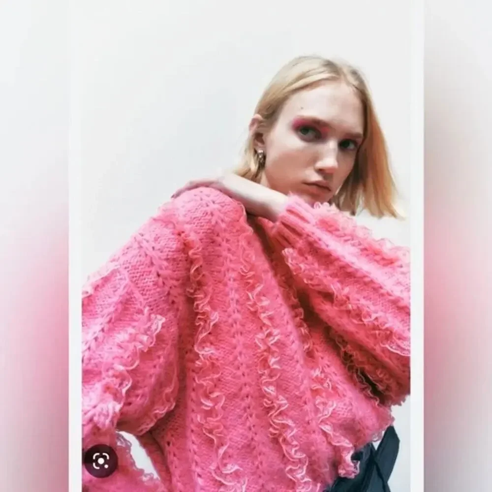 Zara Pink Ruffled & Lace Chunky Knit Sweater SZ Medium Girly Coquette Preppy - Picture 13 of 15